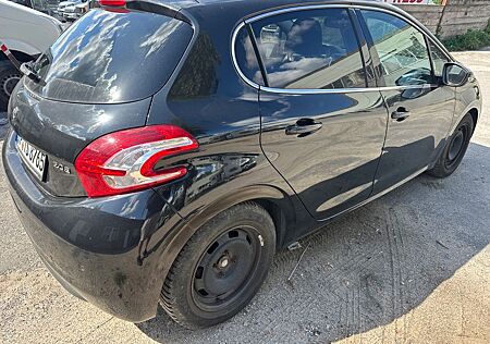 Peugeot 208 1.6 Allure 120 VTi Allure