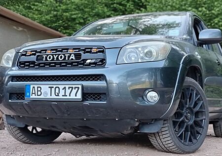 Toyota RAV 4 2.2-l-D-CAT 4x4 Sol
