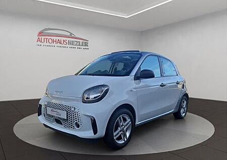 Smart ForFour electric drive EQ Faltdach Apple CarPlay