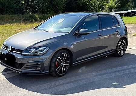 VW Golf Volkswagen 2.0 TDI DSG GTD GTD