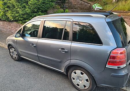 Opel Zafira 2.2 direct -