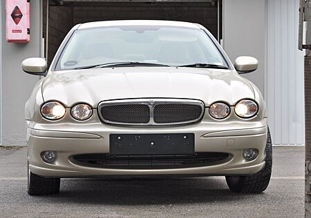 Jaguar X-Type