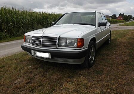 Mercedes-Benz 190 E