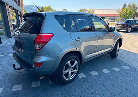 Toyota RAV 4 Executive Keyless Allrad 4*4 AnhängerKup.