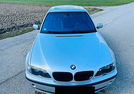BMW 320i - E46