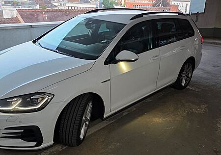 VW Golf Volkswagen 2.0 TDI 135kW SCR DSG GTD Variant GTD