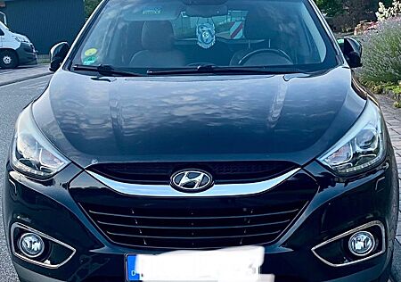 Hyundai ix35 2.0 CRDi 135kW Black&Steel 4WD Automati...