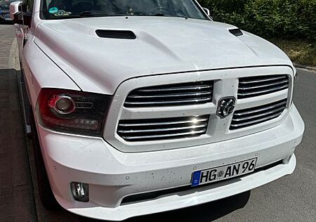 Dodge RAM 1500 5.7 V8 HEMI 4x4 Top-Zustand, 1. Hand,