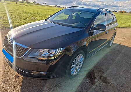 Skoda Superb Combi Exclusive 4x4 DSG