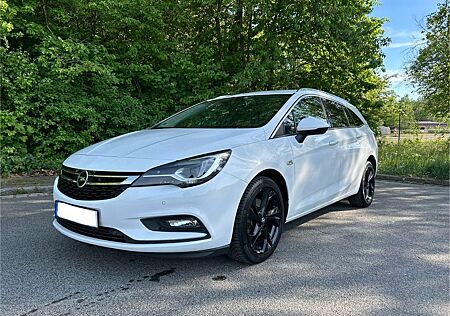 Opel Astra SPORTS TOURER+