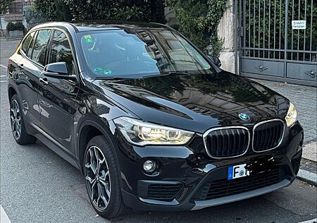 BMW X1 xDrive18d Advantage LED, Anhängerkupp., 19''