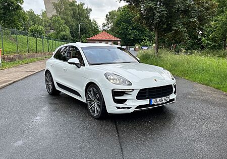 Porsche Macan S (GTS Optik)