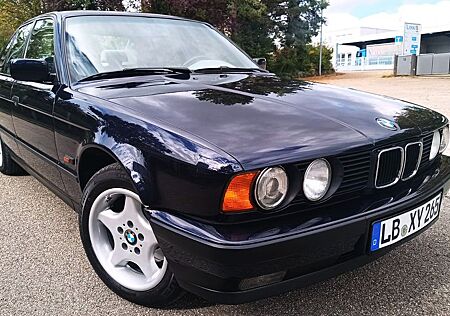 BMW 525i