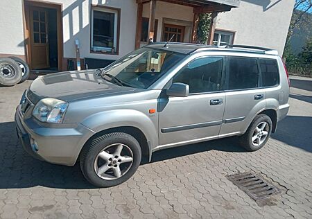 Nissan X-Trail 2,2 Di Comfort Comfort