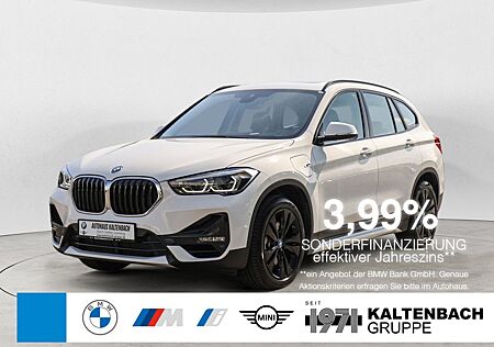 BMW X1 xDrive25e Sport Line FACEL. PANO AHK HUD LED