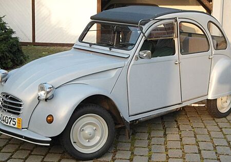 Citroën 2 CV Ente