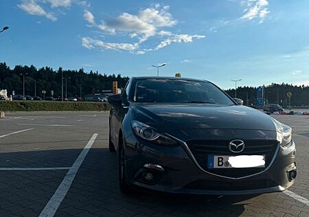 Mazda 3 2.2 SKYACTIV-D 150 Center-Line Auto Center...