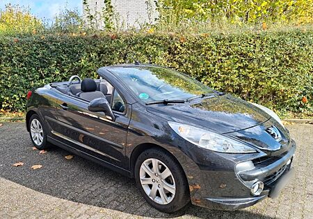 Peugeot 207 gebraucht kaufen Peugeot 207 207CC Cabrio 1.Hand TÜV 8/26 93tkm