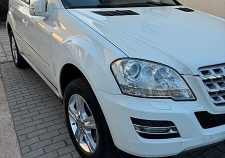 Mercedes-Benz ML 350 4MATIC -