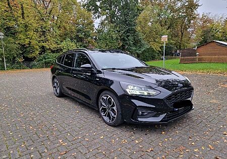 Ford Focus ST-Line150 *LED+18"+Panorama+Kamera*