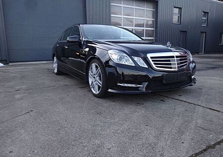 Mercedes-Benz E 500 4,7l V8 BITURBO AMG Paket Innen u Außen HK