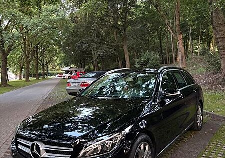 Mercedes-Benz C 200 BlueTEC T -