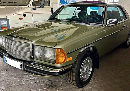 Mercedes-Benz 230 CE TOP Zustand H-Zulassung