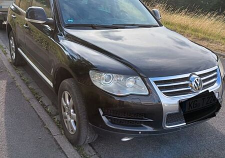VW Touareg Volkswagen 3.0 V6 TDI Tiptronic Standard