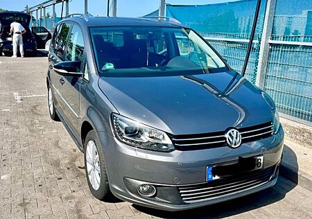 VW Touran Volkswagen 2.0 TDI 103kW -
