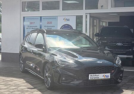 Ford Focus Turnier ST*PERFORMANCE*B&O*LED*KAMERA*
