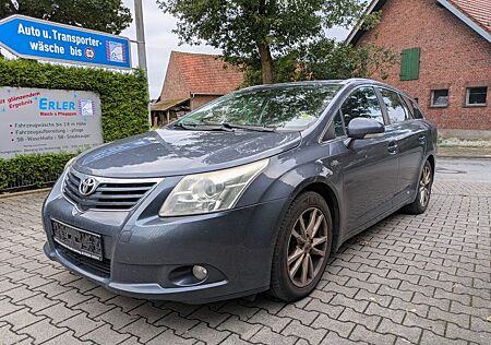 Toyota Avensis Kombi Edition NAVI AUTOMATIK TÜV 04/2027