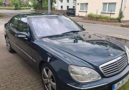 Mercedes-Benz S 430 -