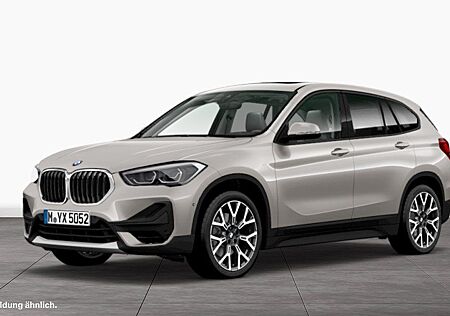 BMW X1 sDrive20i Navi Parkassist Pano.Dach HiFi LED
