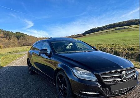 Mercedes-Benz CLS 350 Shooting Brake CLS 350CDI 4MATIC VOLL DISTRONIC KEYLESS MASSAGE