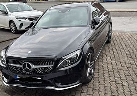 Mercedes-Benz C 220 d 4MATIC AMG Line Autom. AMG Line