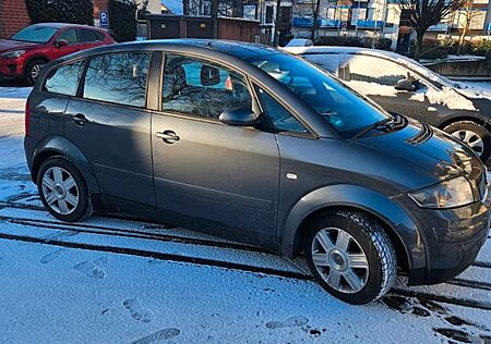Audi A2 1.6 FSI -