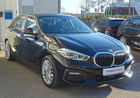 BMW 118i Aut Advantage 17" Navi LC Prof. LED
