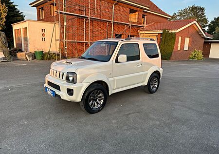Suzuki Jimny Allgrip Style/Leder/Klima/4x4/EU6/Top/1.HD