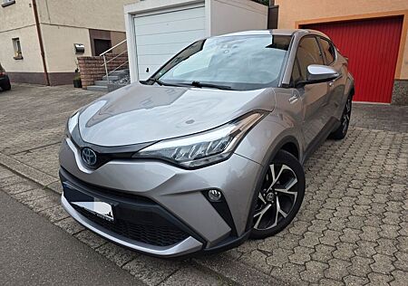 Toyota C-HR 2.0-l-VVTi Hybrid Team Deutschland