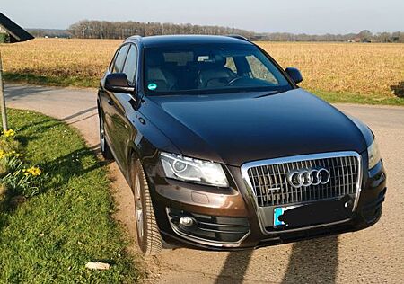 Audi Q5 2.0 TDI S tronic quattro -