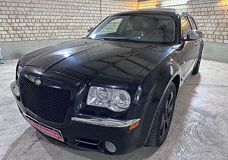 Chrysler 300C Touring 3.0 CRD Leder SD Xen PDC Klimaaut