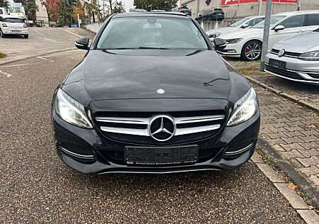 Mercedes-Benz C 250 CGI AVANTGARDE*LEDER*PANO*LED*PDC*