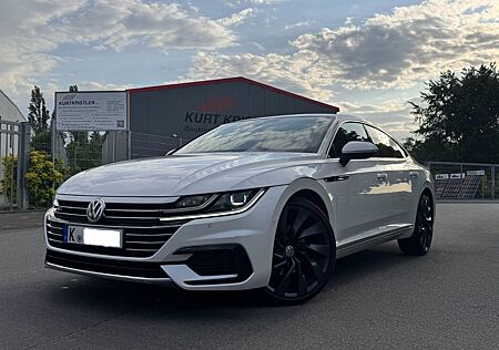VW Arteon Volkswagen R-Line / Pano/Dynaudio/HUD/TWA