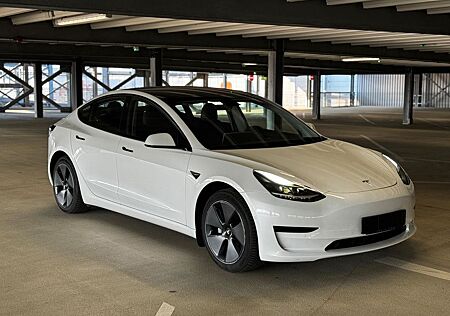 Tesla Model 3 Standard-Reichweite Plus - Hinterrad...