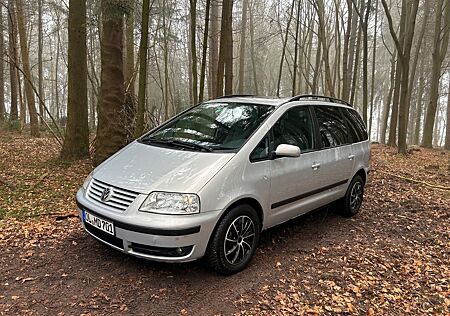 VW Sharan Volkswagen 1.9TDI Automatik Trendline 7 Sitzer
