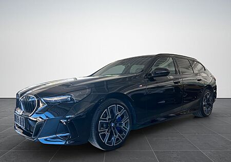 BMW 540d Touring xDrive M SPORT PRO /AHK/PANO/STHZG/