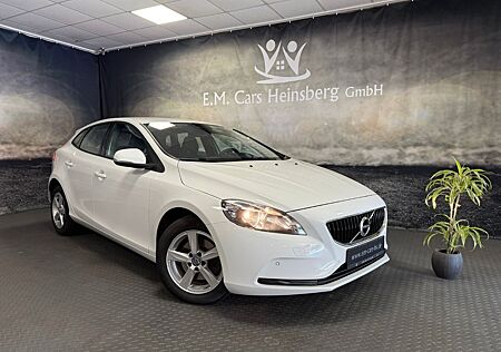 Volvo V40 T2 2.0 Kinetic Business LED Style Digital