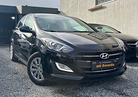 Hyundai i30 blue Classic*1.Hand*Klima*MFL*LED*HU NEU*Ser