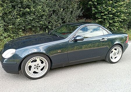 Mercedes-Benz SLK 200 -
