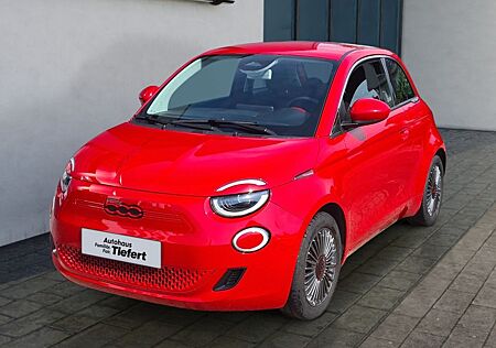 Fiat 500E RED